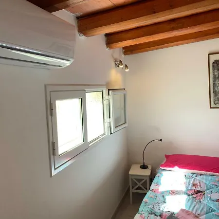 Deni's Per 4 Apartmán *