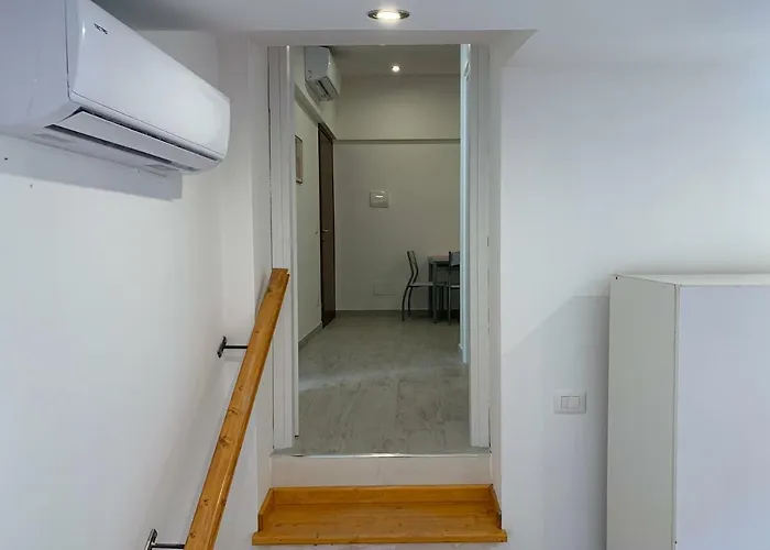 Deni's Per 4 * Syracuse