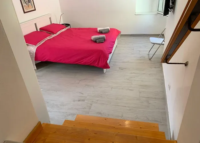 Deni's Per 4 Apartment